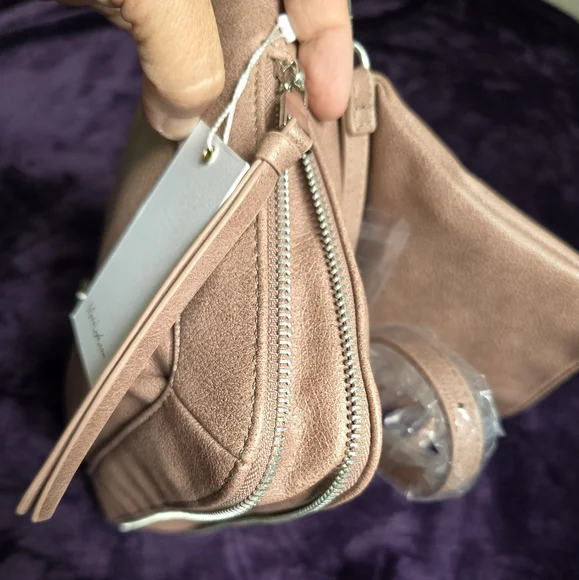 Moda Luxe Easy Foldover Crossbody - Picture 11 of 15